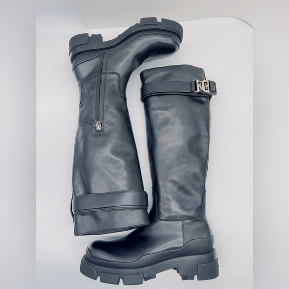 Givenchy Terra Black smooth calfskin boots - Picture 10 of 16